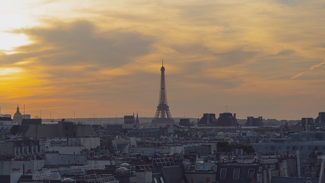 cultural landmark city skyline sunset